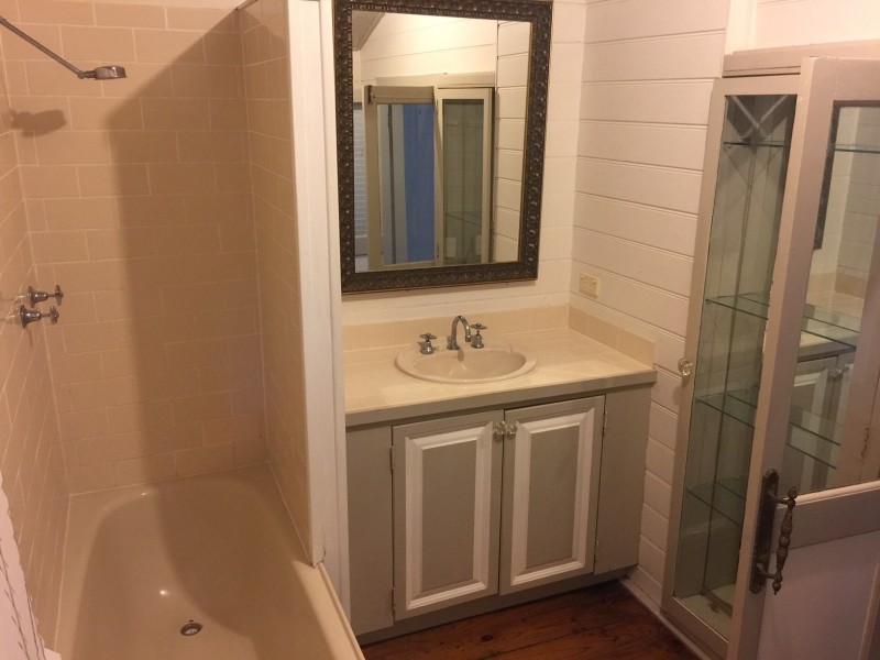 44 Ahearne Street, Hermit Park QLD 4812