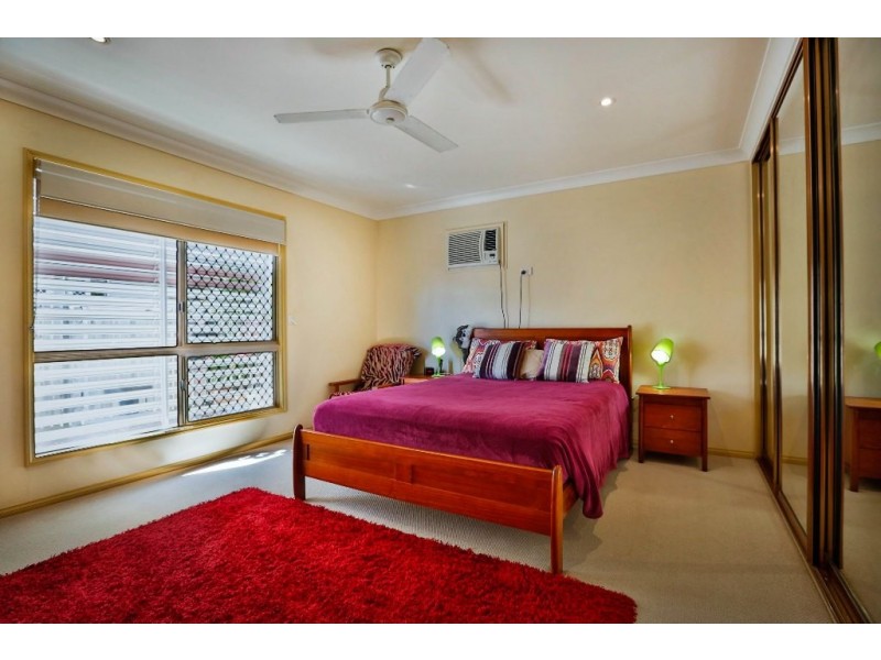 8 Santa Lucia Drive, Mount Louisa QLD 4814