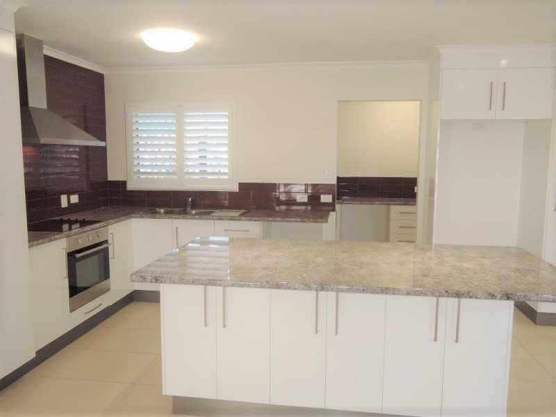 6 Davies Street, Mount Louisa QLD 4814