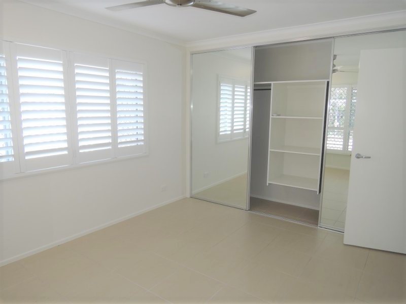 6 Davies Street, Mount Louisa QLD 4814