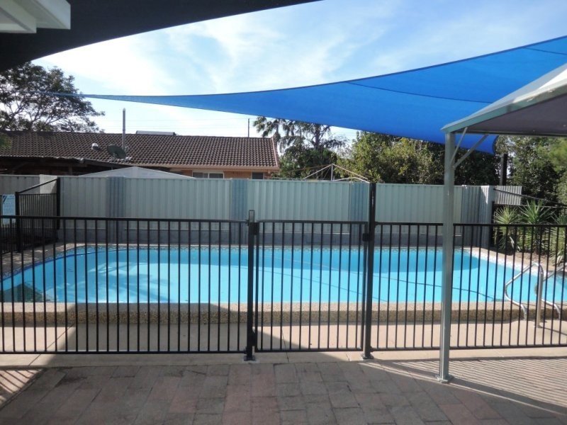 6 Davies Street, Mount Louisa QLD 4814