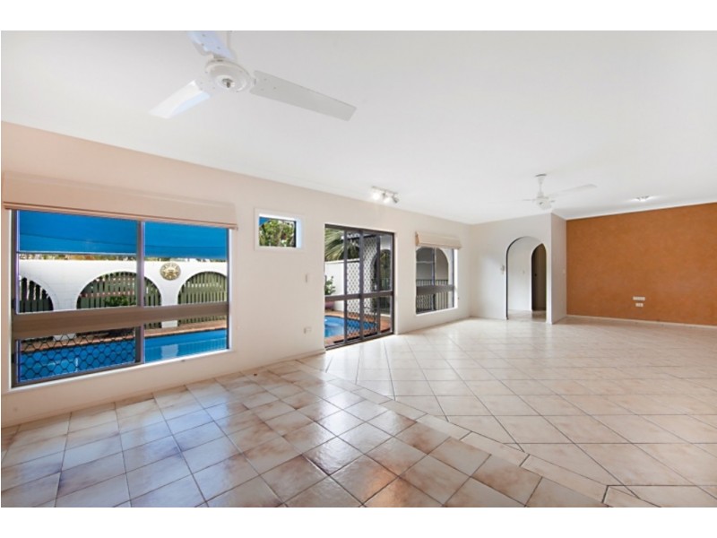 2 Rochester Court, Kirwan QLD 4817