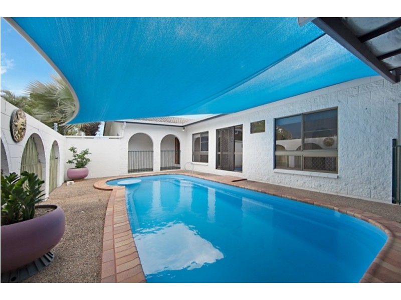 2 Rochester Court, Kirwan QLD 4817