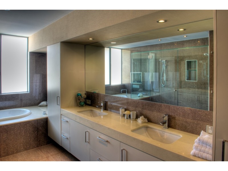 1/106 The Strand, North Ward QLD 4810