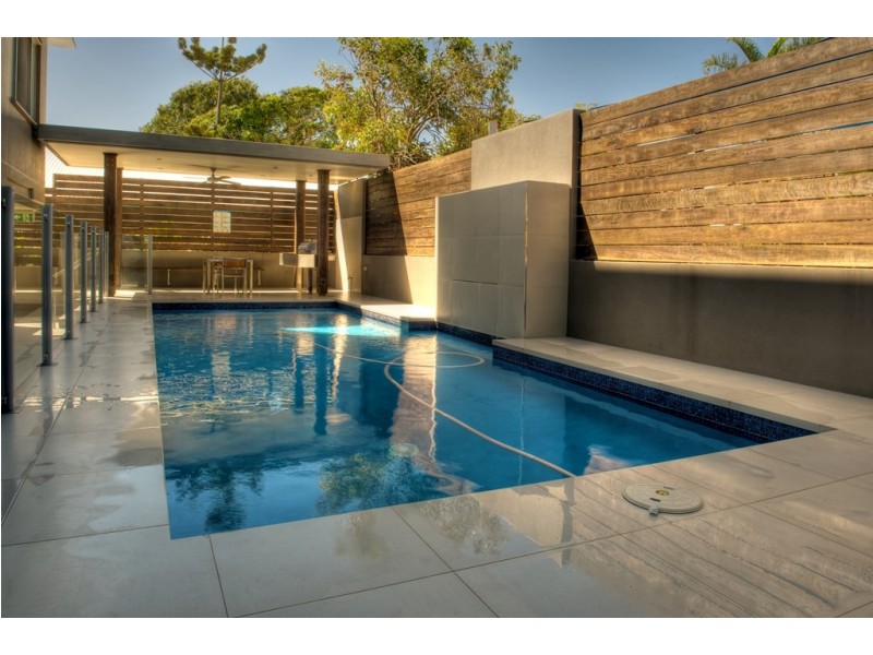 1/106 The Strand, North Ward QLD 4810