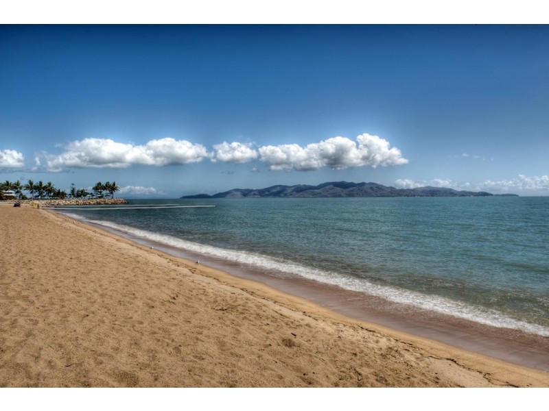 1/106 The Strand, North Ward QLD 4810