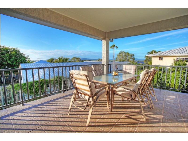 19 Glasgow Avenue, Mount Louisa QLD 4814