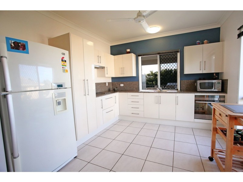 19 Glasgow Avenue, Mount Louisa QLD 4814