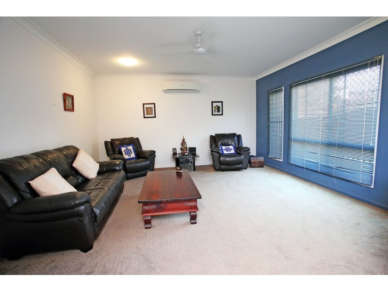 19 Glasgow Avenue, Mount Louisa QLD 4814