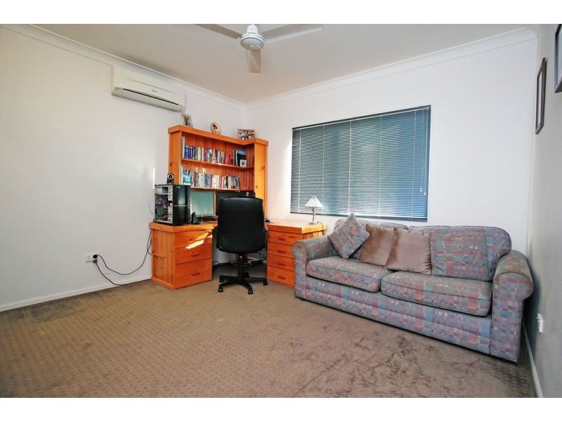 19 Glasgow Avenue, Mount Louisa QLD 4814