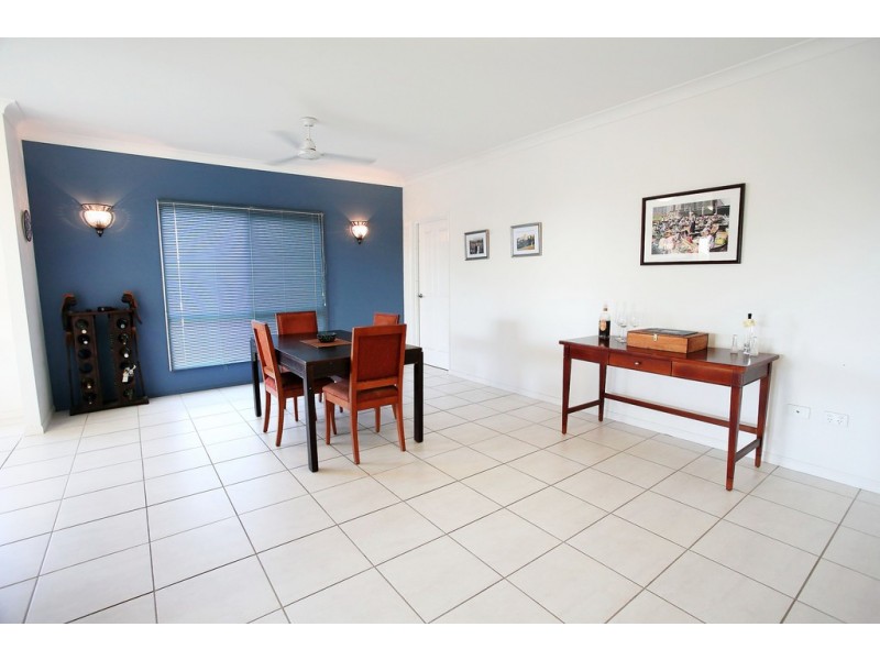 19 Glasgow Avenue, Mount Louisa QLD 4814