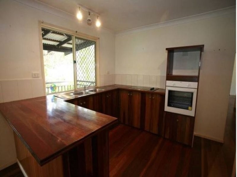 13 ISLAND STREET, Saunders Beach QLD 4818