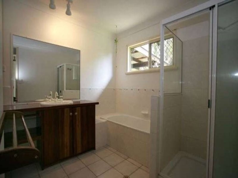 13 ISLAND STREET, Saunders Beach QLD 4818