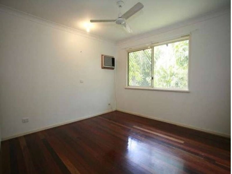 13 ISLAND STREET, Saunders Beach QLD 4818