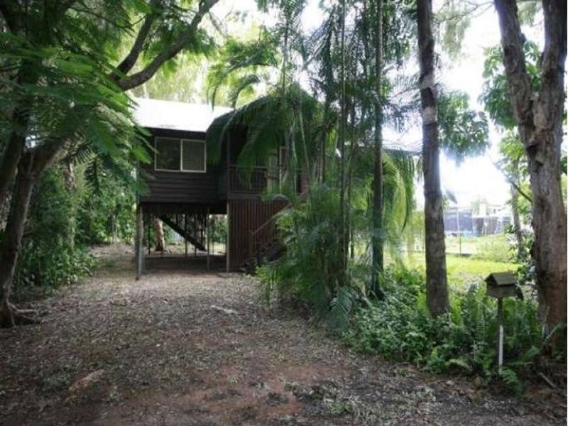 13 ISLAND STREET, Saunders Beach QLD 4818
