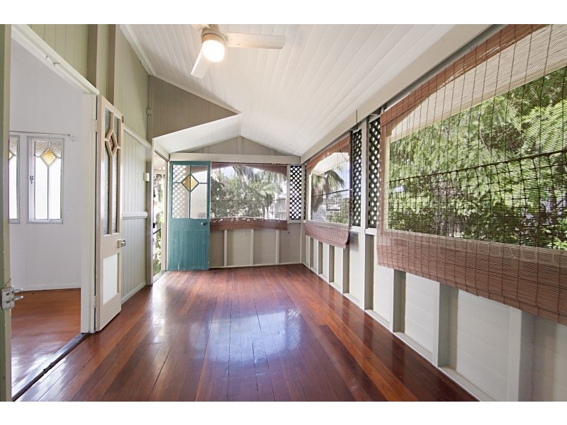 29 Carr Street, Hermit Park QLD 4812