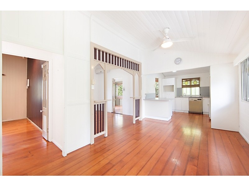 29 Carr Street, Hermit Park QLD 4812