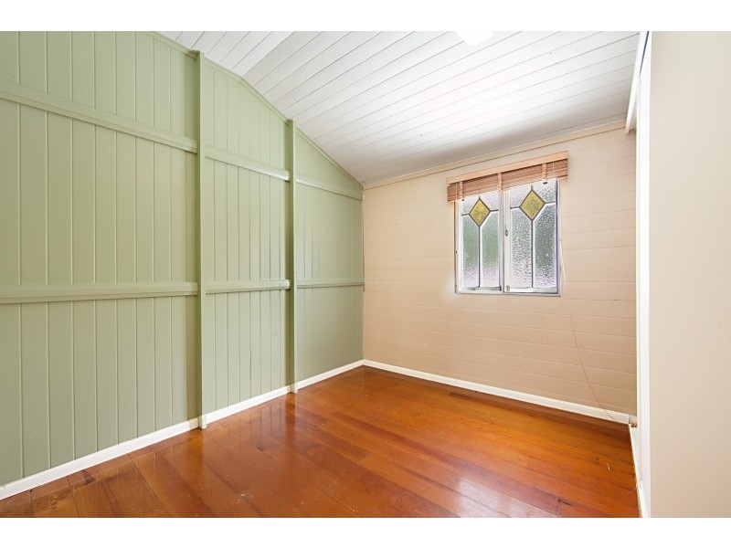 29 Carr Street, Hermit Park QLD 4812