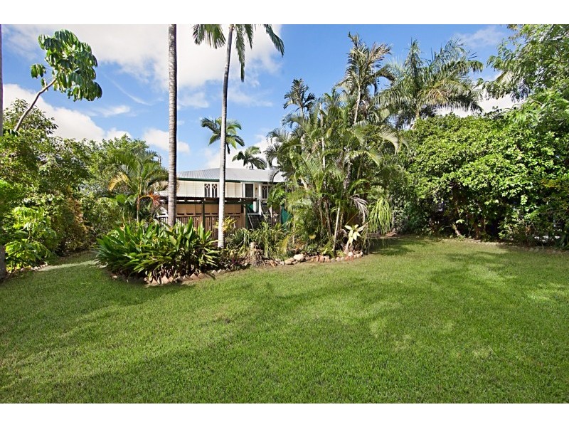 29 Carr Street, Hermit Park QLD 4812