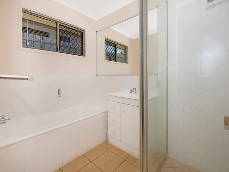 14 Lockyer Place, Mount Louisa QLD 4814