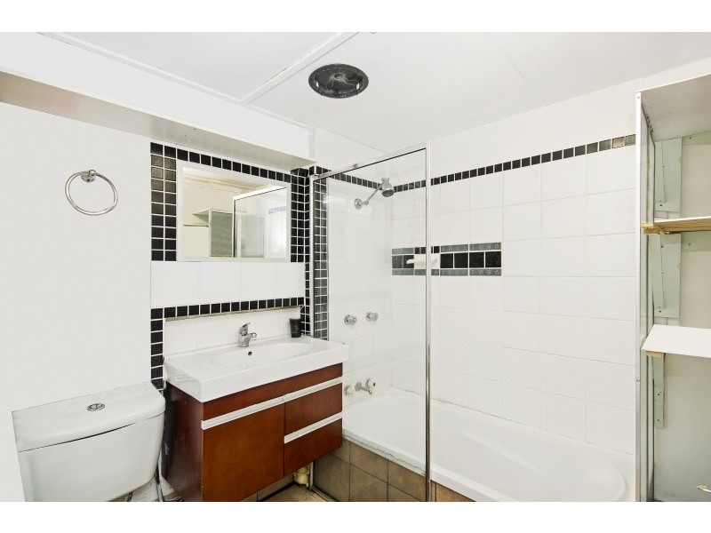 111 Nathan Street, Cranbrook QLD 4814