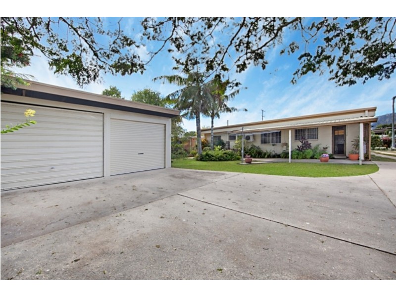 131 Albert Street, Cranbrook QLD 4814