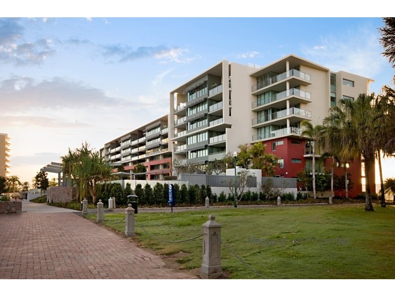 2103/6 Mariners Drive, Townsville City QLD 4810