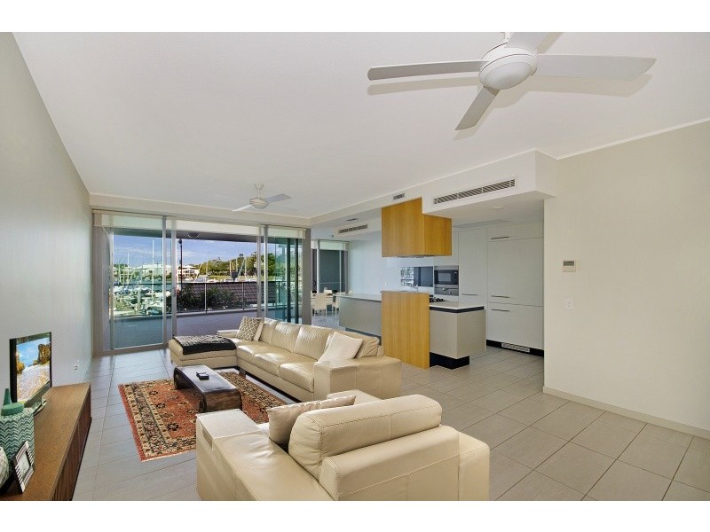 2103/6 Mariners Drive, Townsville City QLD 4810