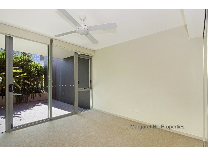 2103/6 Mariners Drive, Townsville City QLD 4810