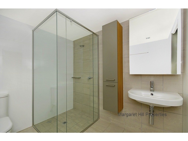 2103/6 Mariners Drive, Townsville City QLD 4810