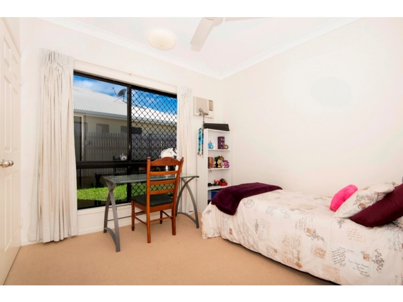 4 Redbank Court, Mount Louisa QLD 4814