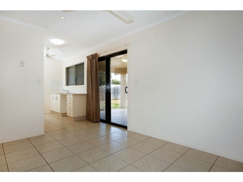 16 Simonsen Court, Kelso QLD 4815