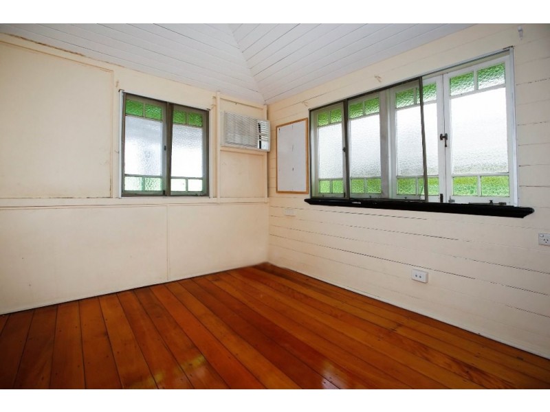 33 French Street, Pimlico QLD 4812