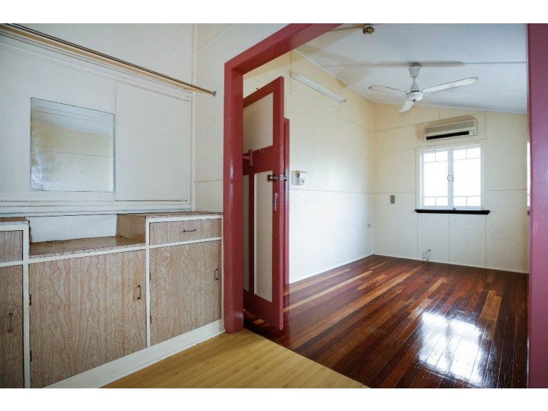 33 French Street, Pimlico QLD 4812