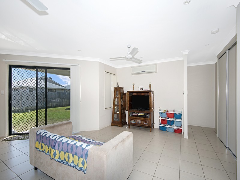 2 Sanderling Circuit, Kelso QLD 4815