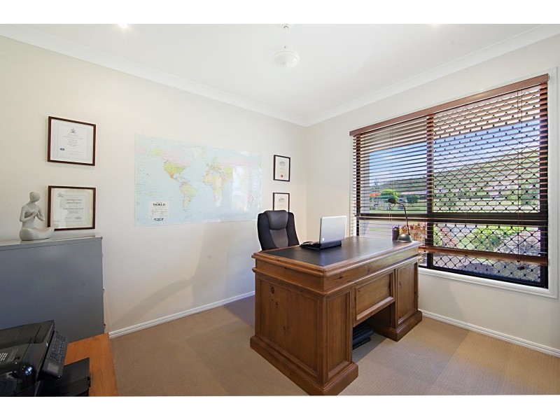 10 Sarina Court, Mount Louisa QLD 4814