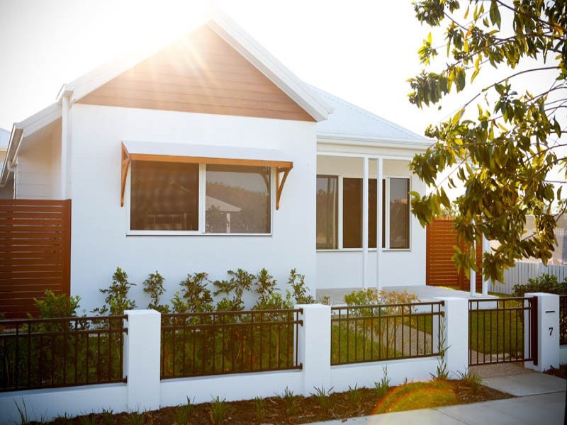 4 Potts Street, Belgian Gardens QLD 4810