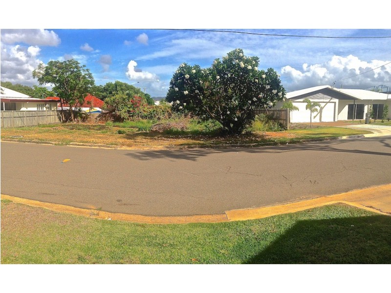 4 Potts Street, Belgian Gardens QLD 4810