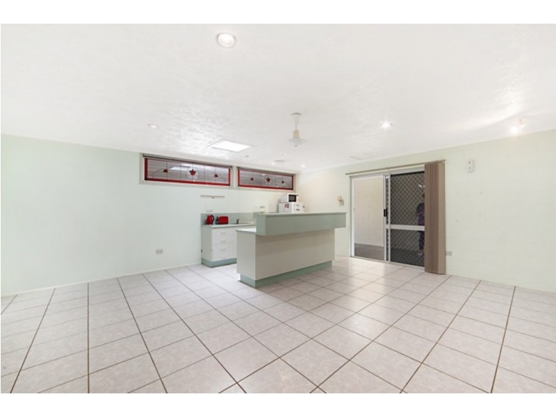 38 Golf Links Drive, Kirwan QLD 4817