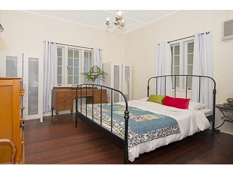 29 Bayswater Terrace, Hyde Park QLD 4812