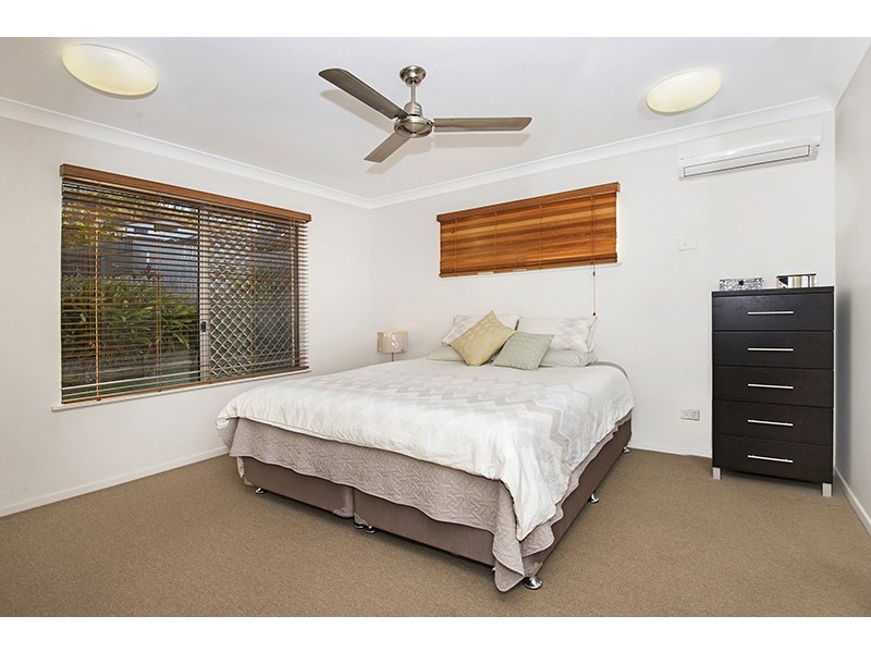 56 Minaret Way, Mount Louisa QLD 4814