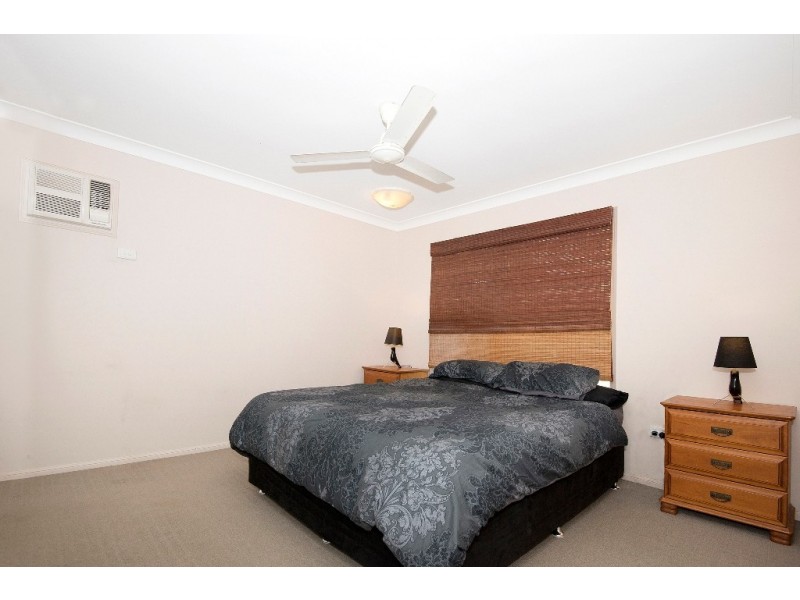 25 Eshelby Street, Bushland Beach QLD 4818