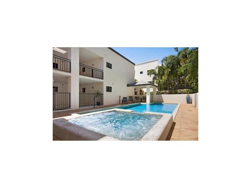 2/2A Cleveland Terrace, Townsville City QLD 4810