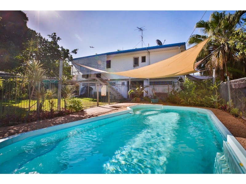 186 Charles Street, Cranbrook QLD 4814