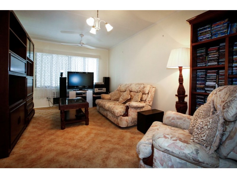 186 Charles Street, Cranbrook QLD 4814