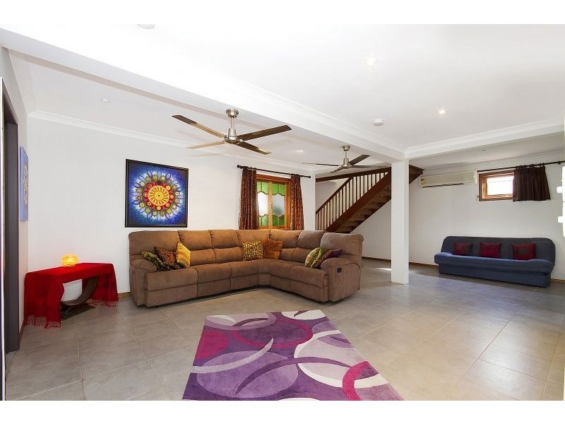 18 Hubert Street, South Townsville QLD 4810