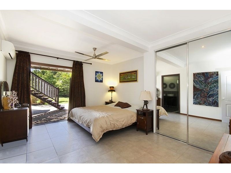 18 Hubert Street, South Townsville QLD 4810