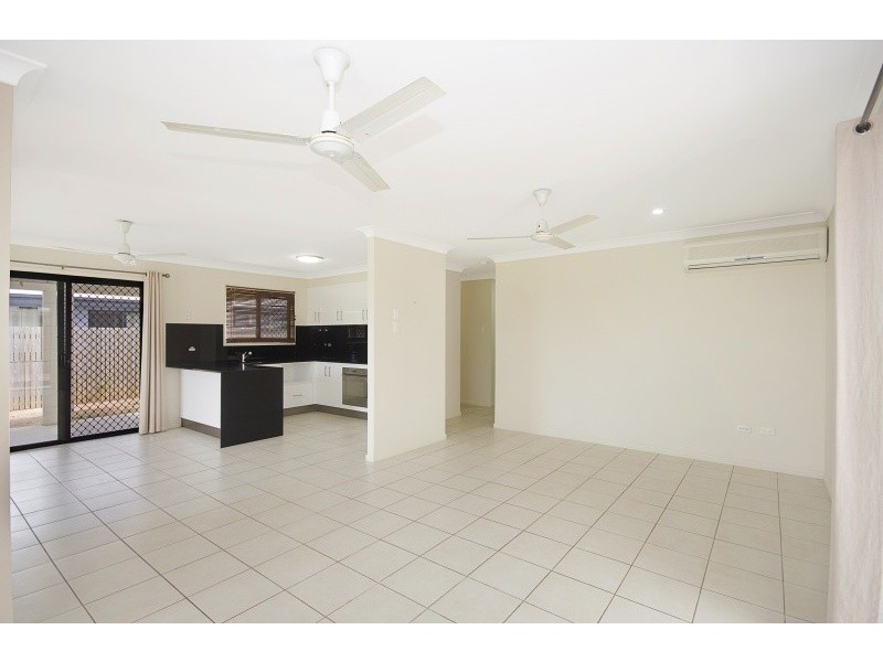 17 Kempton Chase, Burdell QLD 4818