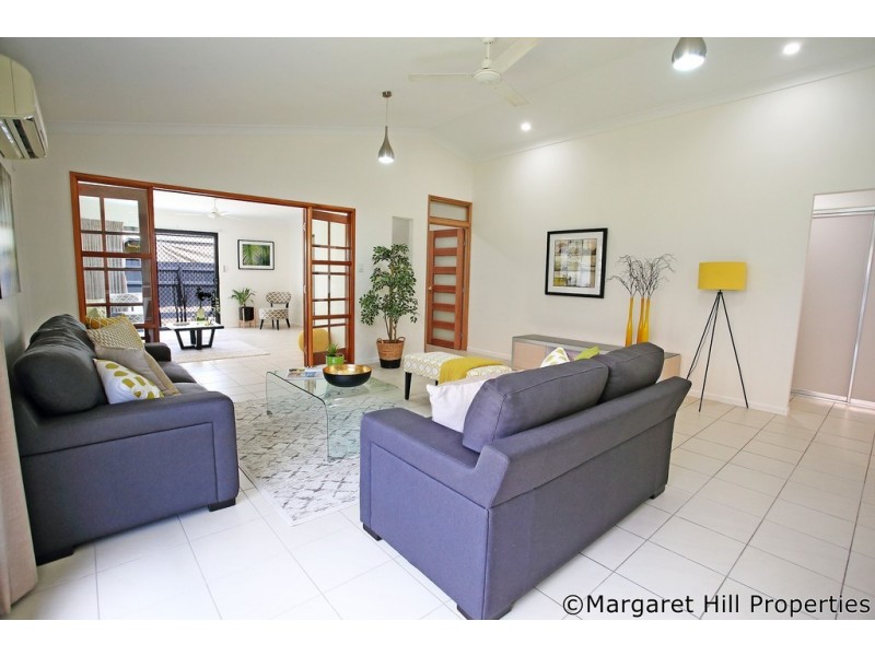 27 Springbrook Parade, Idalia QLD 4811