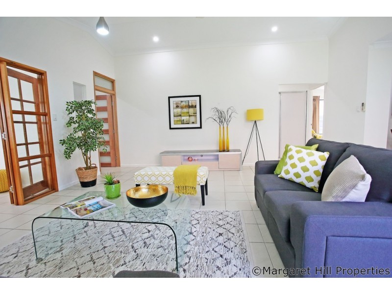 27 Springbrook Parade, Idalia QLD 4811